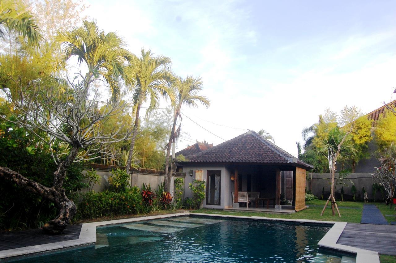 Pondok Alit Resort Seminyak Exterior foto