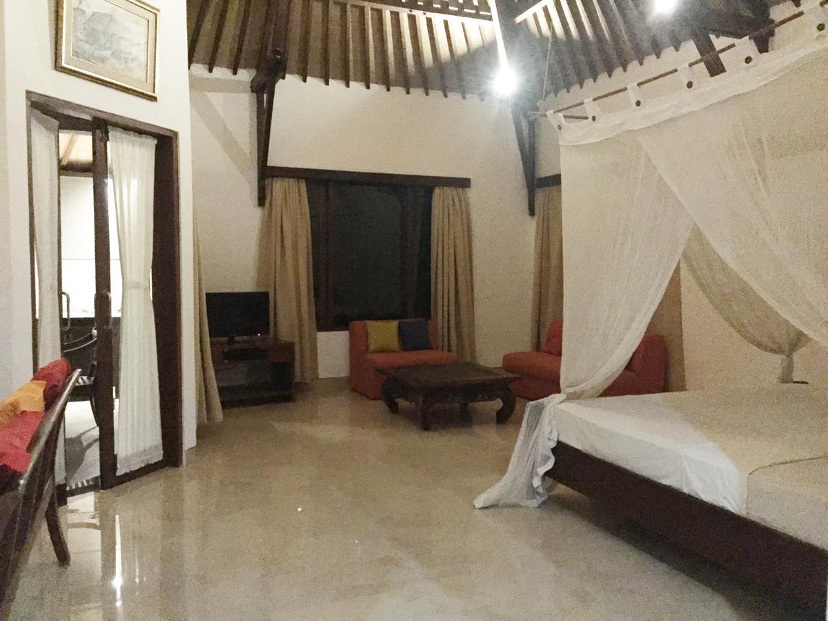 Pondok Alit Resort Seminyak Exterior foto